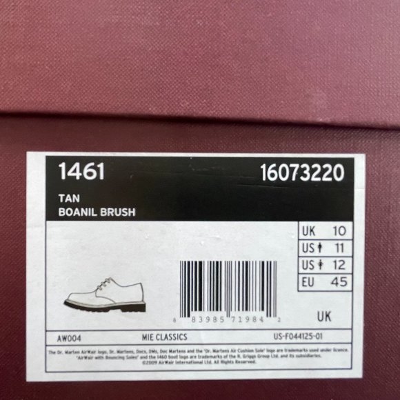 Dr. Marten's 1461 tan Boanil Brush men's shoes Made in England - Picture 7 of 10